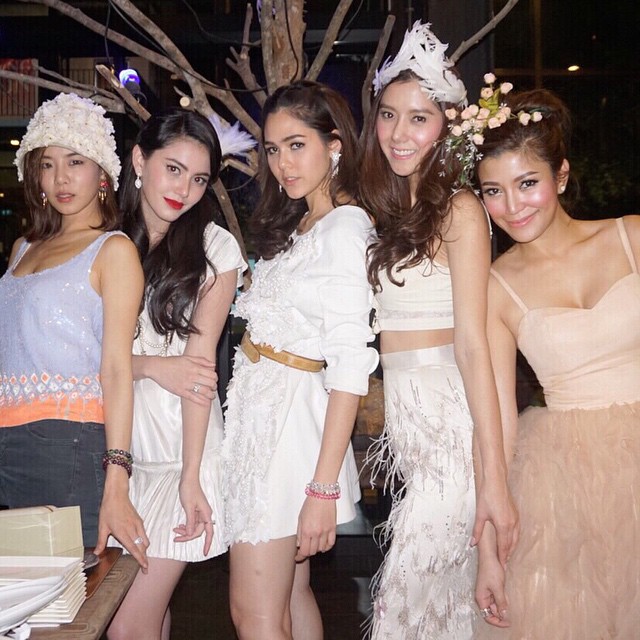 ชมพู่ เอมมี่ คริส ไอซ์ ใหม่ ปาร์ตี้ปีใหม่ ชมพู่ เอมมี่ คริส ไอซ์ ใหม่ ปาร์ตี้ปีใหม่