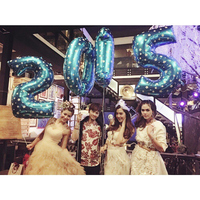 ชมพู่ เอมมี่ คริส ไอซ์ ใหม่ ปาร์ตี้ปีใหม่ ชมพู่ เอมมี่ คริส ไอซ์ ใหม่ ปาร์ตี้ปีใหม่