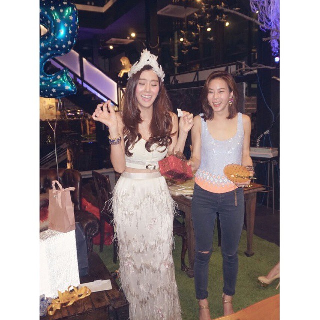 ชมพู่ เอมมี่ คริส ไอซ์ ใหม่ ปาร์ตี้ปีใหม่ ชมพู่ เอมมี่ คริส ไอซ์ ใหม่ ปาร์ตี้ปีใหม่