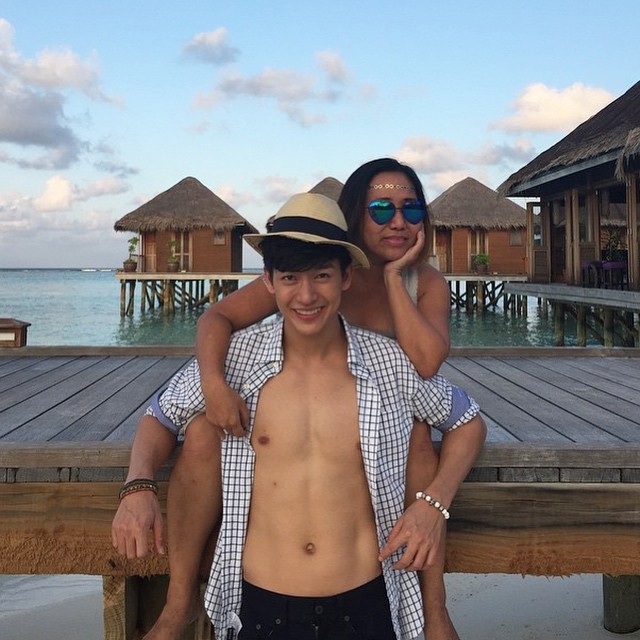 ดีเจพุฒ จุ๋ย นิตยสาร Honeymoon+Travel ดีเจพุฒ จุ๋ย นิตยสาร Honeymoon+Travel