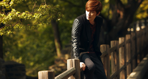 จั๊กจั่น อคัมย์สิริ - บี้ เคพีเอ็น นิตยสาร Honeymoon+travel จั๊กจั่น อคัมย์สิริ - บี้ เคพีเอ็น นิตยสาร Honeymoon+travel