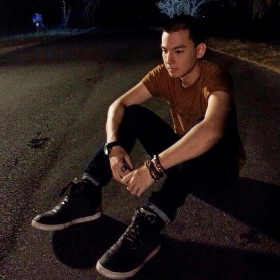 เจมส์ ภูวดล เวศวงศา เจมส์ ภูวดล เวศวงศา