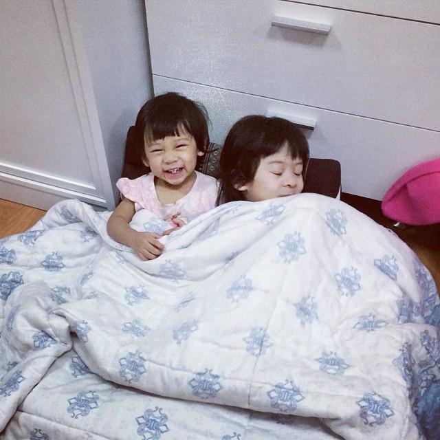 น้องยี่หวา น้องยูจิน - ครอบครัวโจ๊ก โซคูล น้องยี่หวา น้องยูจิน - ครอบครัวโจ๊ก โซคูล