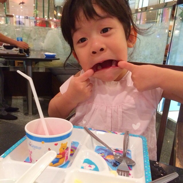น้องยี่หวา น้องยูจิน - ครอบครัวโจ๊ก โซคูล น้องยี่หวา น้องยูจิน - ครอบครัวโจ๊ก โซคูล