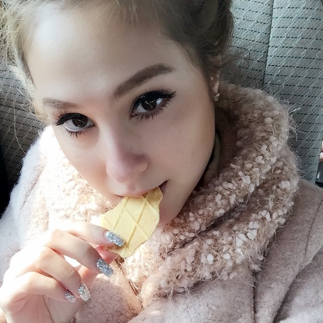 ขวัญ อุษามณี ญี่ปุ่น ขวัญ อุษามณี ญี่ปุ่น