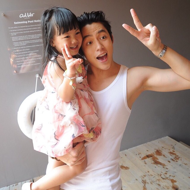 หมาก ปริญ น้องวันใหม่ ปกนิตยสาร Oops หมาก ปริญ น้องวันใหม่ ปกนิตยสาร Oops