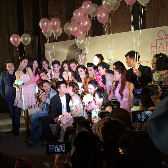 เมย์ เฟื่องอารมย์ ปาร์ตี้วันเกิด เมย์ เฟื่องอารมย์ ปาร์ตี้วันเกิด