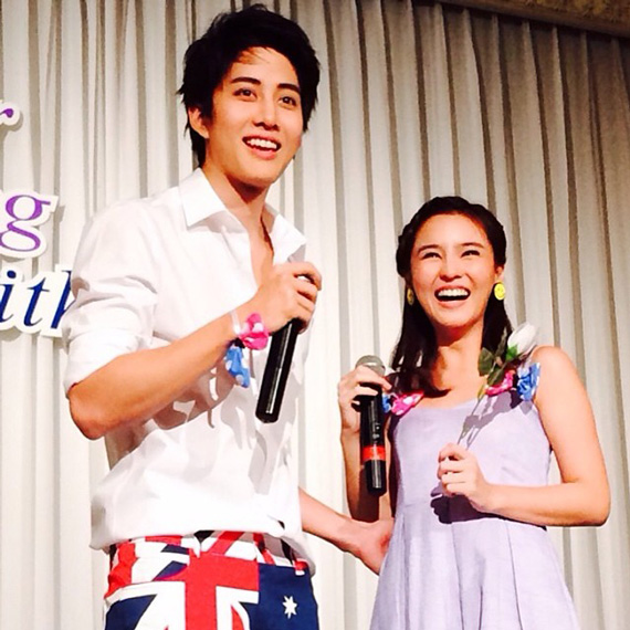 ไมค์ ออม ไมค์ ออม