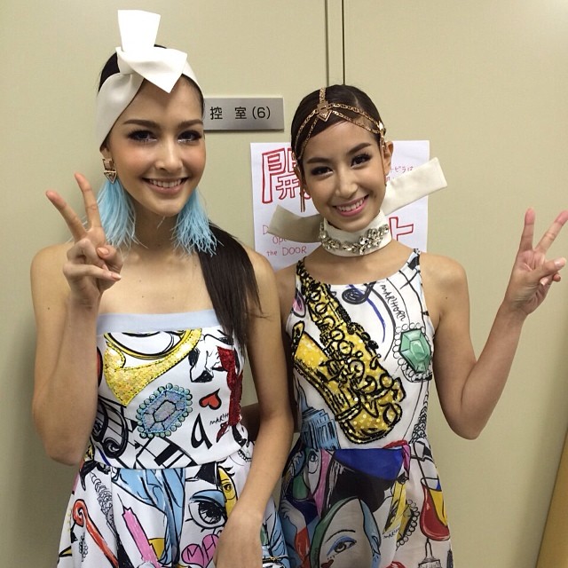 มิ้นต์ ชาลิดา - เซฟฟานี่ เดินแบบงาน โตเกียว รันเวย์ มิ้นต์ ชาลิดา - เซฟฟานี่ เดินแบบงาน โตเกียว รันเวย์