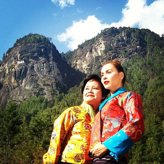 นัท มีเรีย ถ่ายแบบ นิตยสาร เพื่อนเดินทาง นัท มีเรีย ถ่ายแบบ นิตยสาร เพื่อนเดินทาง