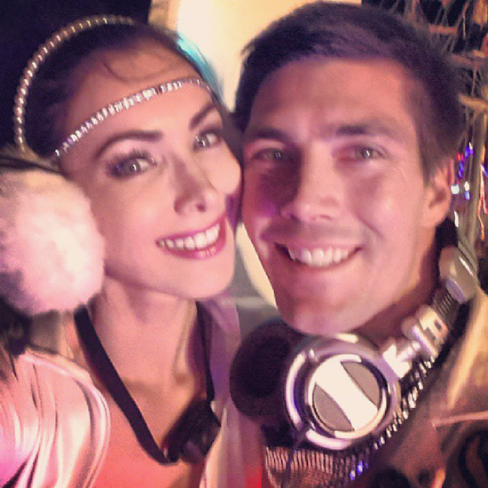 นาตาลี เกลโบว่า - ทราวิส นาตาลี เกลโบว่า - ทราวิส