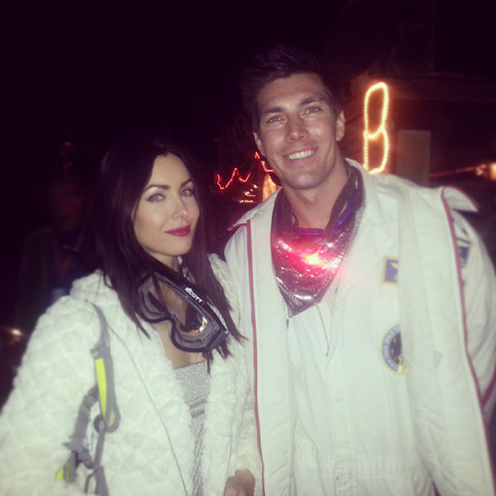 นาตาลี เกลโบว่า - ทราวิส นาตาลี เกลโบว่า - ทราวิส