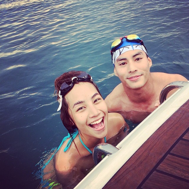 นาวิน ต้าร์ คิทตี้ ชิชา นาวิน ต้าร์ คิทตี้ ชิชา