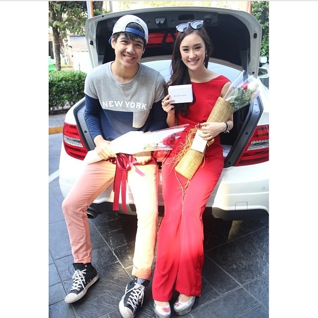 นิกกี้ ณฉัตร นิกกี้ ณฉัตร