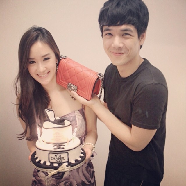 นิกกี้ ณฉัตร นิกกี้ ณฉัตร