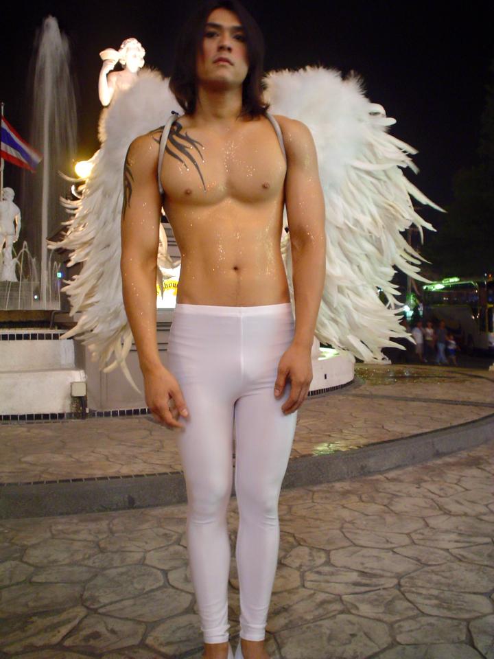 นิกกี้ พิ้ม หรือ นิกกี้ 9 นิ้ว นิกกี้ พิ้ม หรือ นิกกี้ 9 นิ้ว