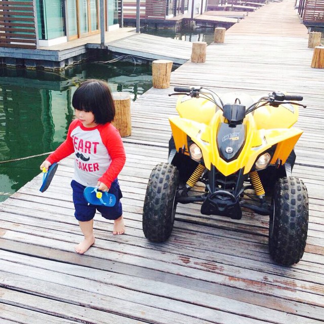 เปิ้ล นาคร น้องออกัส ออก้า เปิ้ล นาคร น้องออกัส ออก้า