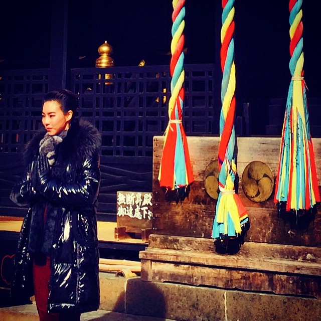 พลอย เฌอมาลย์ คริส หอวัง ถ่ายแบบ นิตยสารเพื่อนเดินทาง พลอย เฌอมาลย์ คริส หอวัง ถ่ายแบบ นิตยสารเพื่อนเดินทาง