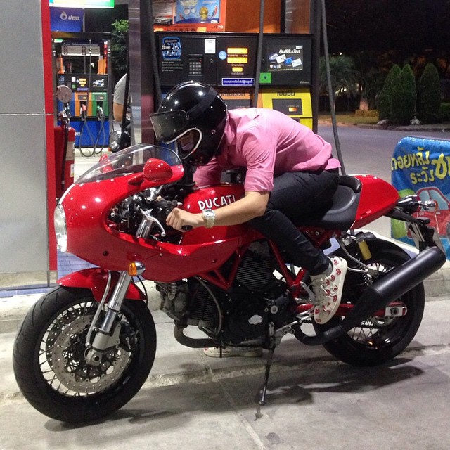 พอร์ช ศรัณย์ บิ๊กไบค์คว่ำ พอร์ช ศรัณย์ บิ๊กไบค์คว่ำ