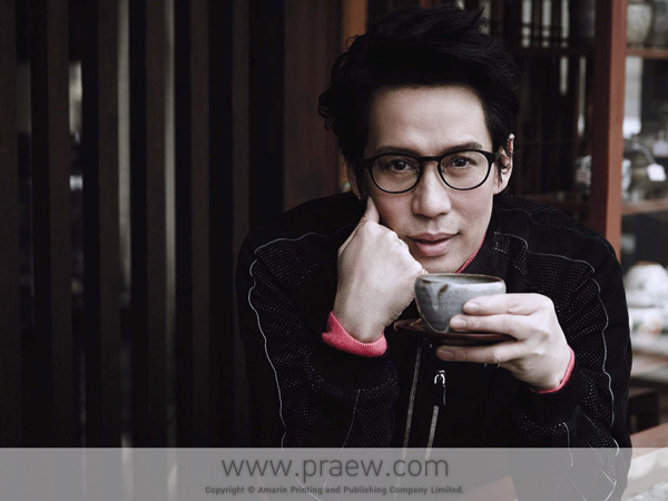 เบิร์ด ธงไชย แมคอินไตย์ ปกนิตยสารแพรว ฉบับครบรอบ 35 ปี เบิร์ด ธงไชย แมคอินไตย์ ปกนิตยสารแพรว ฉบับครบรอบ 35 ปี