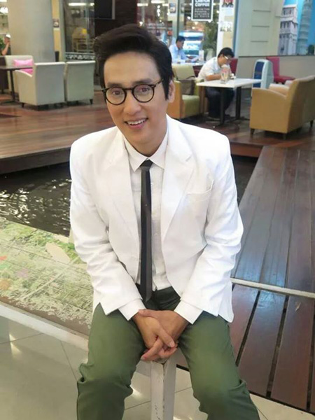 แท่ง ศักดิ์สิทธิ์ แท่ง ศักดิ์สิทธิ์