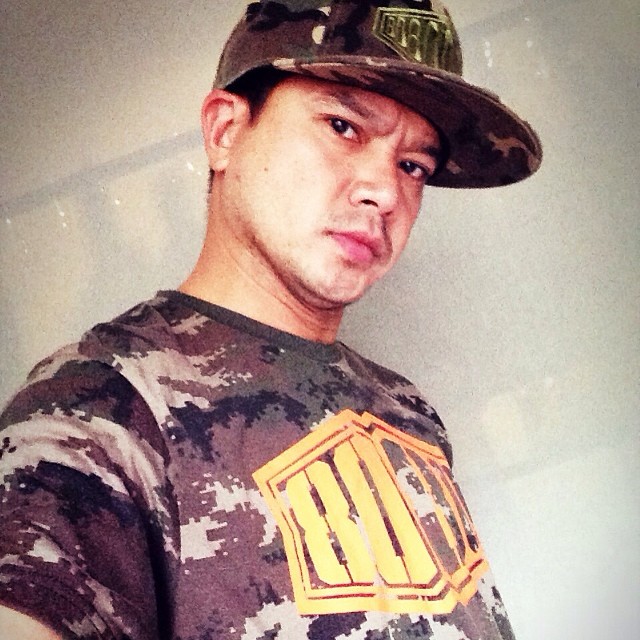 เต๋า สมชาย เข็มกลัด เต๋า สมชาย เข็มกลัด