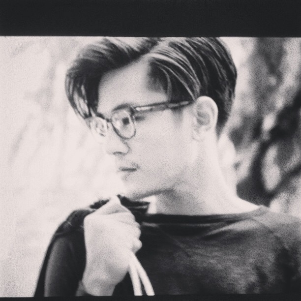 โทนี่ รากแก่น โทนี่ รากแก่น