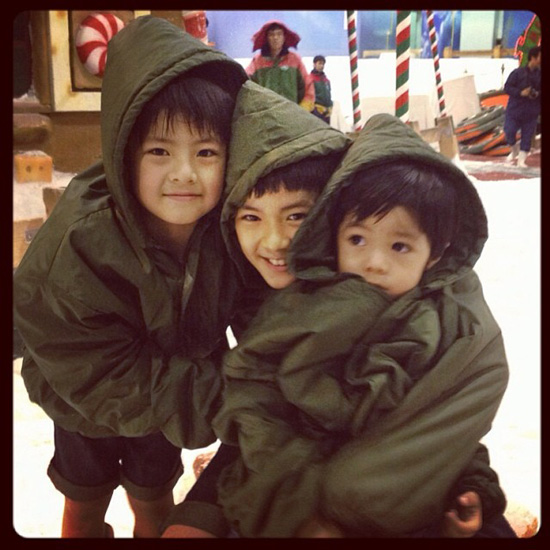 วันเฉลิม ทองเนื้อเก้า น้องเมลิค น้องแม็ค น้องยอร์ช เที่ยว สวนสนุกดรีมเวิลด์ วันเฉลิม ทองเนื้อเก้า น้องเมลิค น้องแม็ค น้องยอร์ช เที่ยว สวนสนุกดรีมเวิลด์