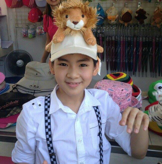 วันเฉลิม ทองเนื้อเก้า น้องเมลิค น้องแม็ค น้องยอร์ช เที่ยว สวนสนุกดรีมเวิลด์ วันเฉลิม ทองเนื้อเก้า น้องเมลิค น้องแม็ค น้องยอร์ช เที่ยว สวนสนุกดรีมเวิลด์