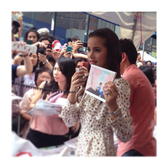 ณเดชน์ - ญาญ่า ชวนแฟนคลับร่วมทำบุญทอดกฐิน ณเดชน์ - ญาญ่า ชวนแฟนคลับร่วมทำบุญทอดกฐิน