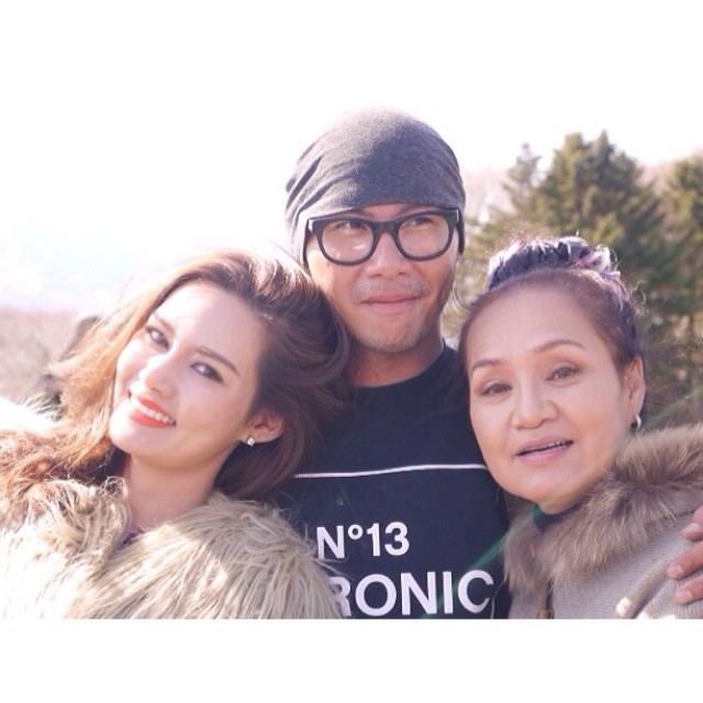 หญิง รฐา - น้อย โพธิ์งาม ญี่ปุ่น หญิง รฐา - น้อย โพธิ์งาม ญี่ปุ่น