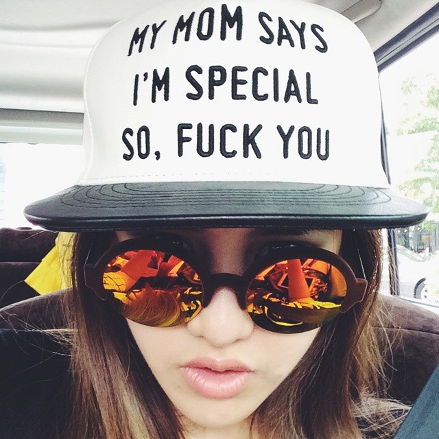 หญิง พลอยชมพู นิธิไพศาลกุล หญิง พลอยชมพู นิธิไพศาลกุล