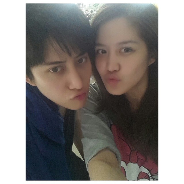 หญิง พลอยชมพู นิธิไพศาลกุล หญิง พลอยชมพู นิธิไพศาลกุล