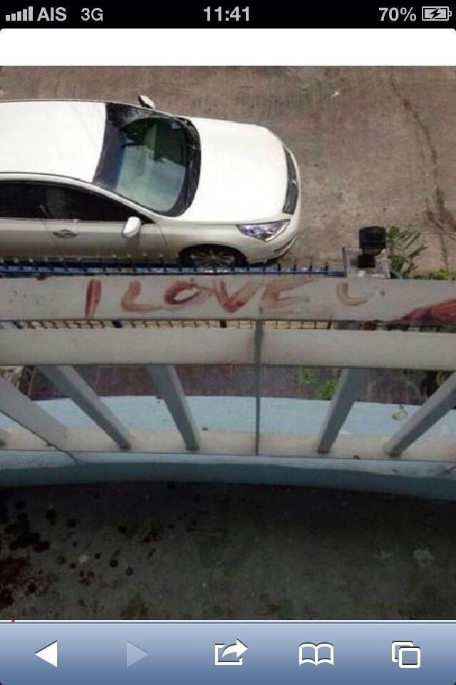 เอมมี่ แม็กซิม แจ้งจับ ฮาเวิร์ด หวัง เอมมี่ แม็กซิม แจ้งจับ ฮาเวิร์ด หวัง