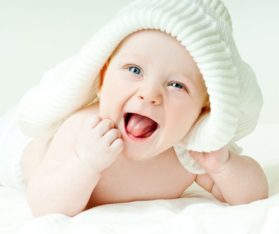 พัฒนาการลูกน้อยวัย 6 เดือน พัฒนาการลูกน้อยวัย 6 เดือน