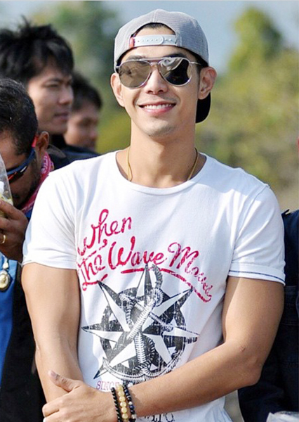 อาร์ต พศุตม์ อาร์ต พศุตม์