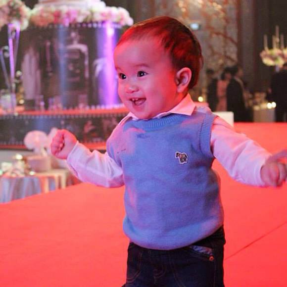 น้องแพทริก ลูกนิหน่า แบงค์ น้องแพทริก ลูกนิหน่า แบงค์