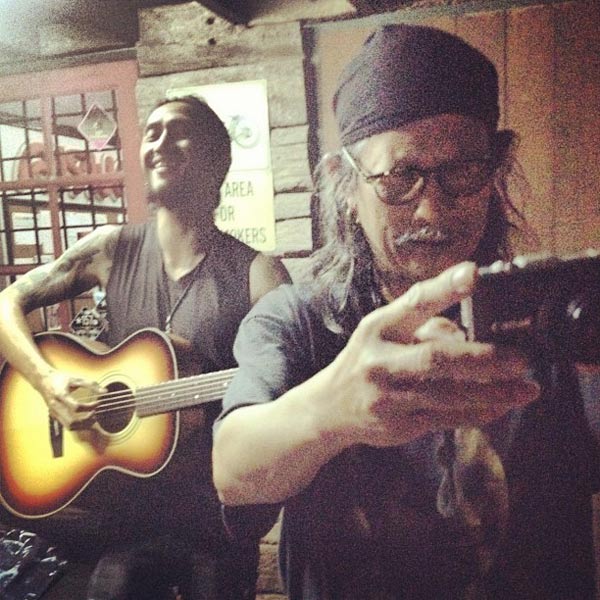 ตูน บอดี้สเเลม แอ๊ด คาราบาว