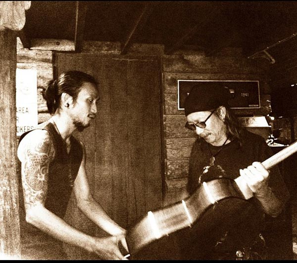 ตูน บอดี้สเเลม แอ๊ด คาราบาว