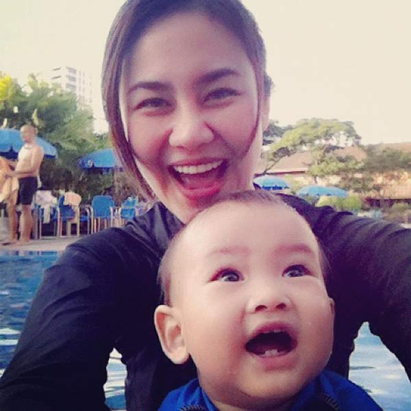 นาเดีย น้องนพ นพมงคล