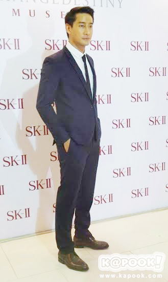 ป้อง ณวัฒน์ ป้อง ณวัฒน์