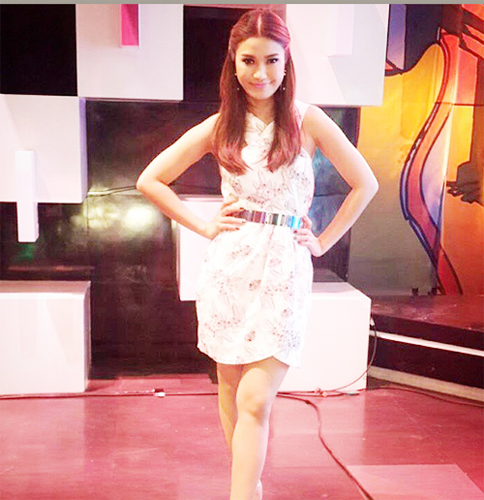 ชมพู่ ก่อนบ่าย ชมพู่ ก่อนบ่าย