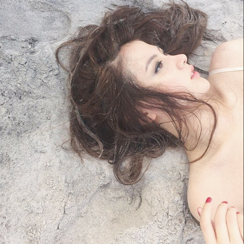 ใบเฟิร์น พิมพ์ชนก, ใบเฟิร์น พิมพ์ชนก,