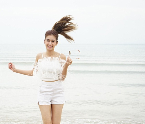 เนย โชติกา เนย โชติกา