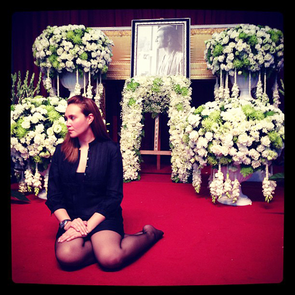 ทาทา ยัง พ่อทาทายัง ทาทา ยัง พ่อทาทายัง