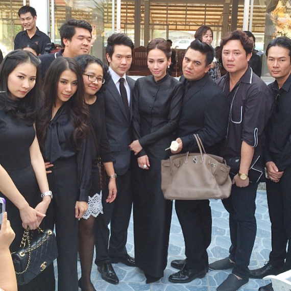 พระราชทานเพลิงศพคุณตา อั้ม พัชราภา พระราชทานเพลิงศพคุณตา อั้ม พัชราภา