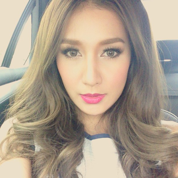 เนย โชติกา เนย โชติกา