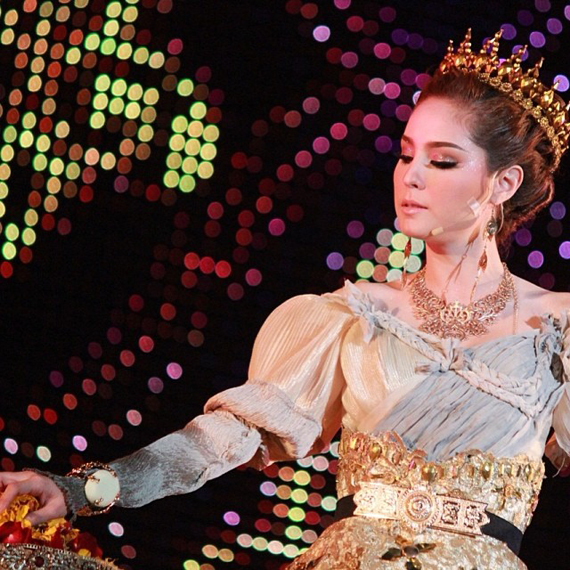 ขวัญ อุษามณี ละครเวที มหาชาติ มหาบุรุษ ขวัญ อุษามณี ละครเวที มหาชาติ มหาบุรุษ