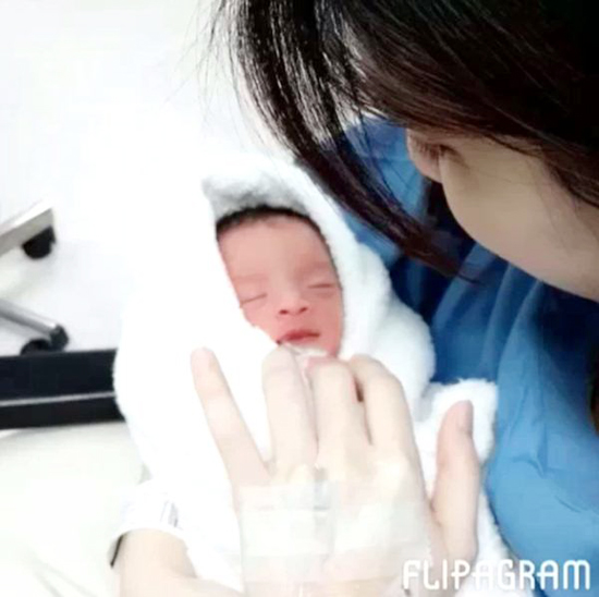 น้องรีนาลูกสาวออย ธนา น้องรีนาลูกสาวออย ธนา
