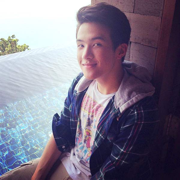 เจมส์ มาร์ เจมส์ มาร์